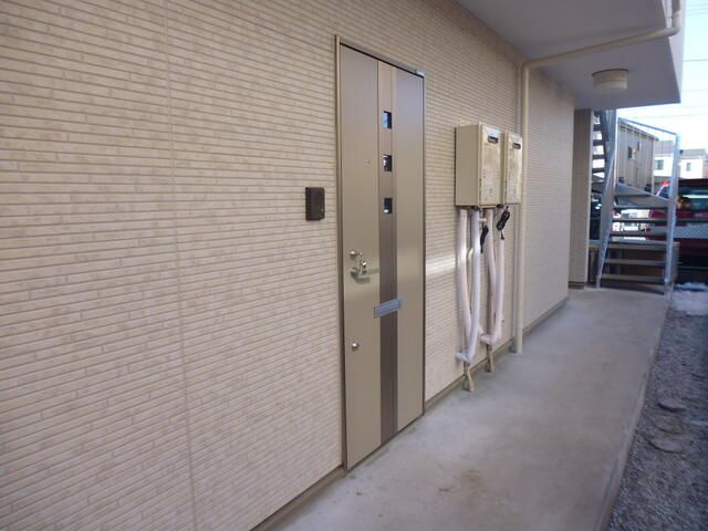 マーベラス小金井緑町Ⅰの玄関