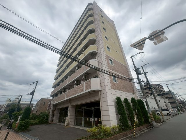 アリビオ江坂南金田の外観
