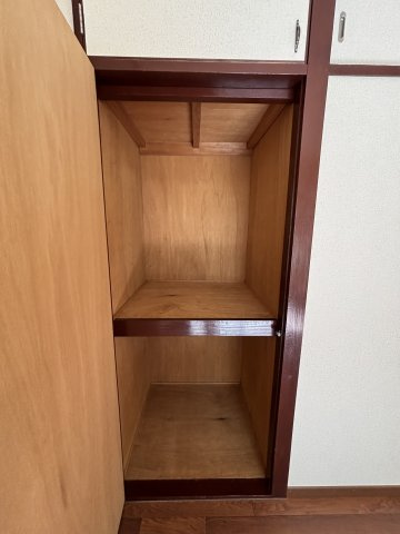 神田ハイツの収納