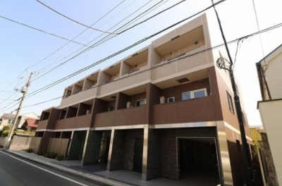 【外観】 | プレール・ドゥーク西荻窪 | 鉄筋コンクリート造のがっちりとした建物。