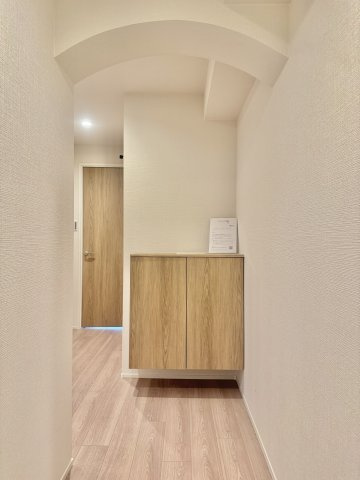 ももの木三宮ビルの収納|廊下