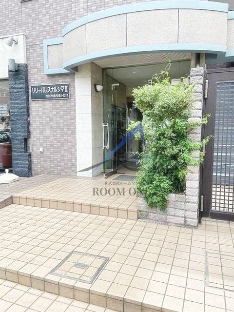リリーパレスナルシマⅢのエントランス|エントランスです。