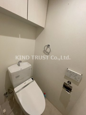 セレニテ梅田北Premiumのトイレ|ゆったりとした空間のトイレです