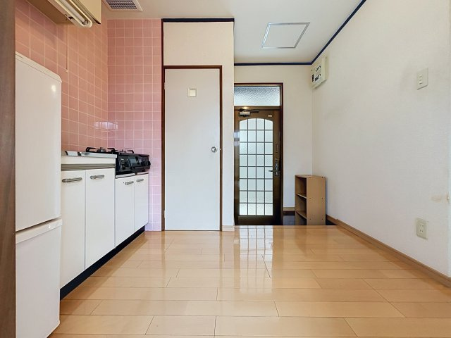 プチシーガルの内装|キッチン周りはこのようになっています