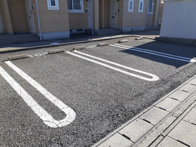 【駐車場】 | ビバリーホームズＤ