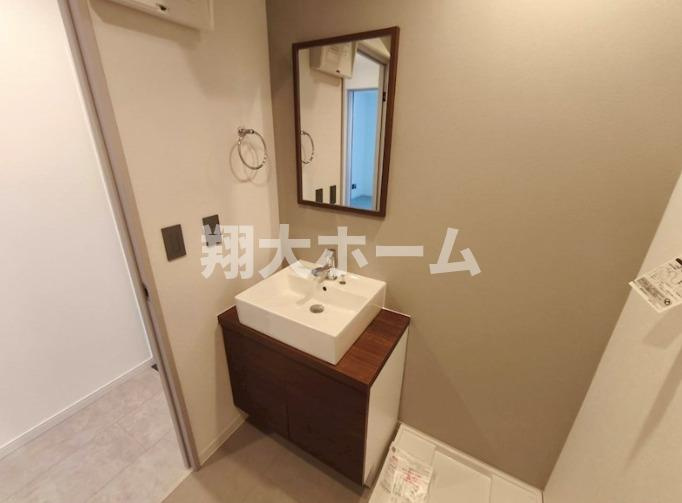 プラスドア北千住の洗面所