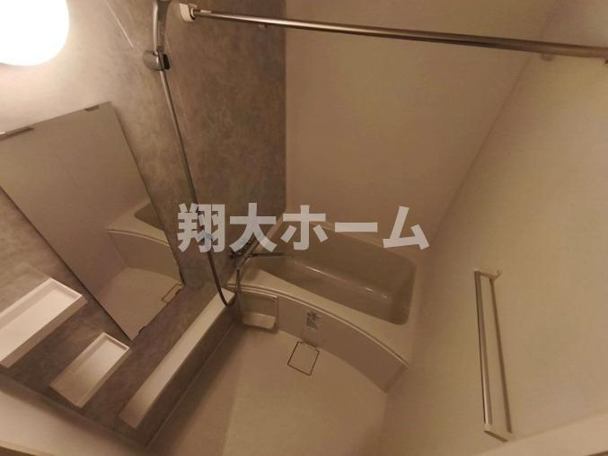プラスドア北千住の浴室