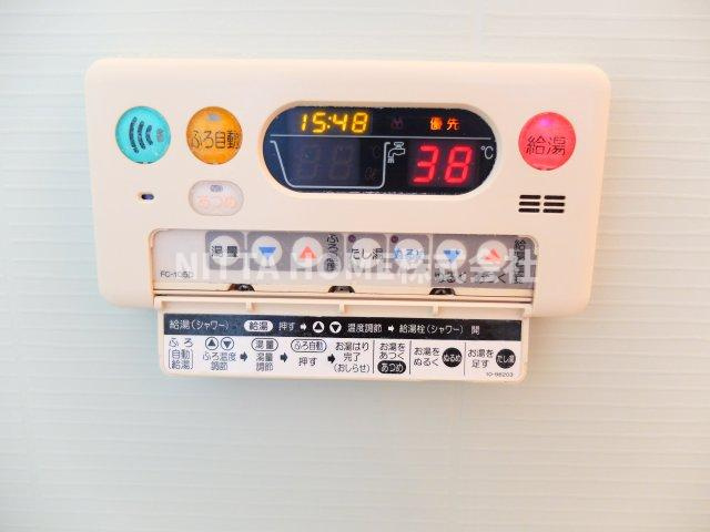 フラワーヒルズＢの浴室|追炊き付きでいつでも暖かいお風呂に入れます◎
