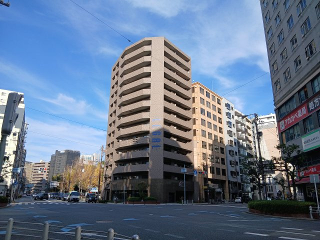リーガル岡崎橋の外観