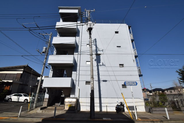 【現況写真】 | 尾山台コーポ | 外観と前面道路の様子。