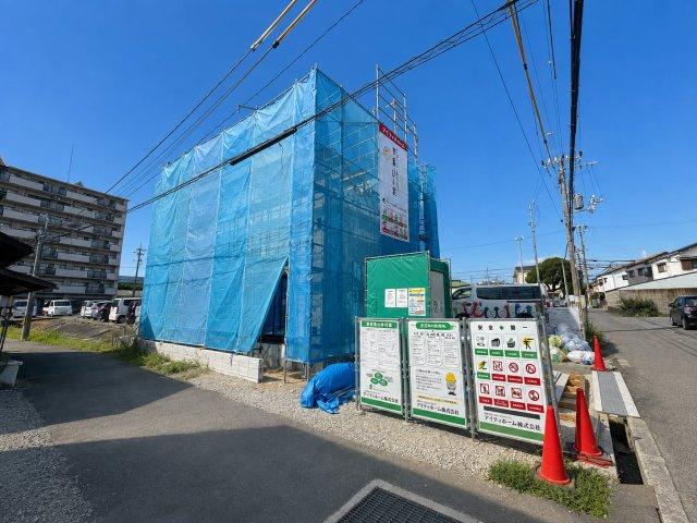 リナージュ貝塚市堀３丁目01期の前面道路含む現地写真