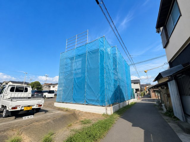 リナージュ貝塚市堀３丁目01期の前面道路含む現地写真