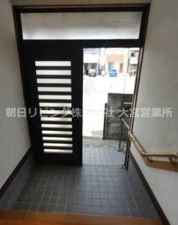 【玄関】 | 北区日進町２丁目戸建
