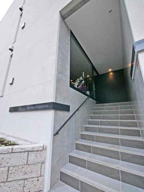 Ｎコート久我山のエントランス|建物の入り口です