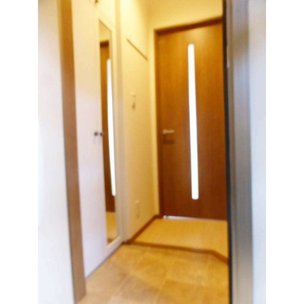 藤沢市下土棚のアパートの玄関
