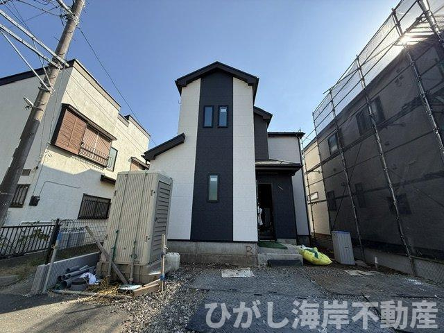 茅ヶ崎市南湖５丁目　新築戸建　全２棟の外観|10月9日撮影　建築中　現地外観