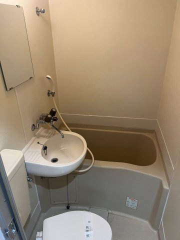 パンシオン読売ランド前A棟の浴室|別部屋写真参考