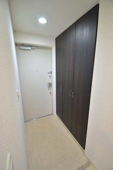 【玄関】エステムコート新大阪10ザ・ゲート