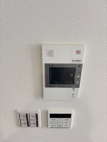 【セキュリティ】プレリスＮＥＯ大阪十三エルヴィオン