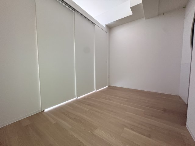 【洋室】プレリスＮＥＯ大阪十三エルヴィオン