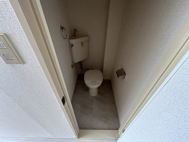 クイーンハイツ青山Aのトイレ