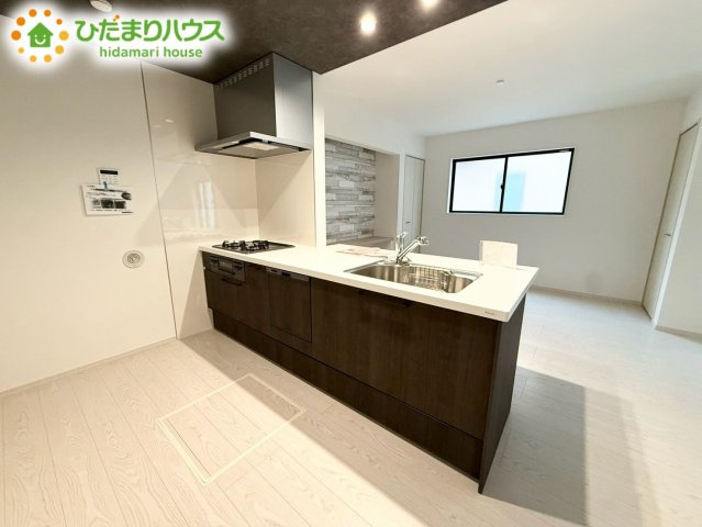 上尾市原市3期　新築戸建　02のキッチン