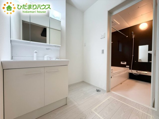 上尾市原市3期　新築戸建　02の洗面所