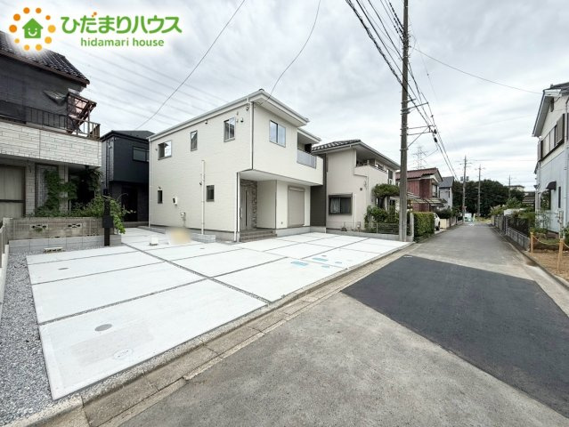 上尾市原市3期　新築戸建　02の前面道路含む現地写真