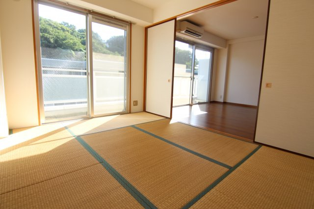 フラット日吉コートA棟の和室|他のお部屋の参考写真となります。