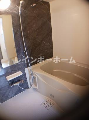 柏市つくしが丘５丁目のアパートの浴室