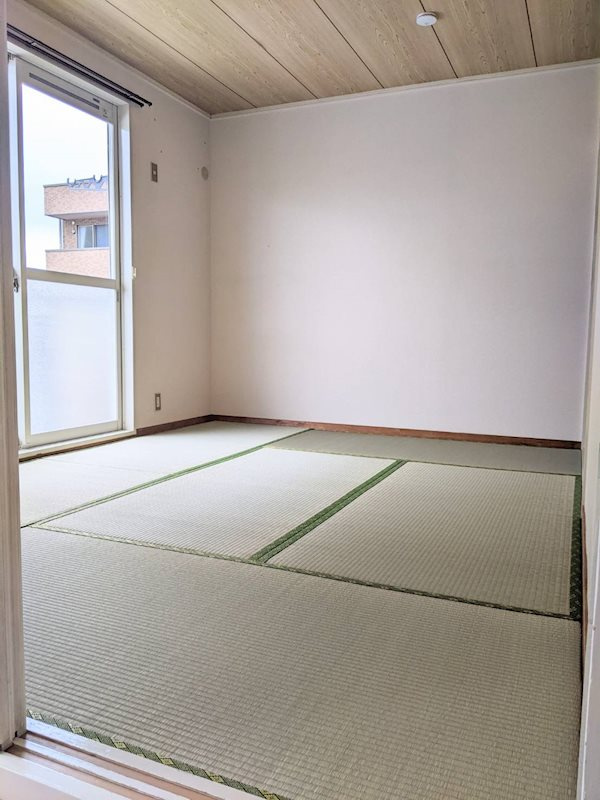 茨木市西中条町のマンションの和室