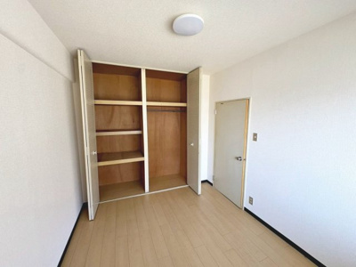 【収納】 | 岸和田コーポラス１号棟 | 収納スペース充実してますよ☆綺麗な室内が保てますね！
