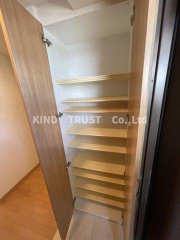フローライト南森町の収納|専用の収納スペースです