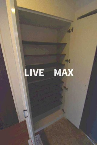 【収納】ノルデンハイム江坂Ⅱ 