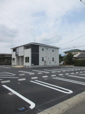 【駐車場】 | グランテージ西出水ＮＯＲＴＨ | 駐車場があります