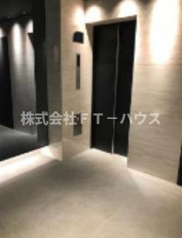 S-RESIDENCE市川のロビー