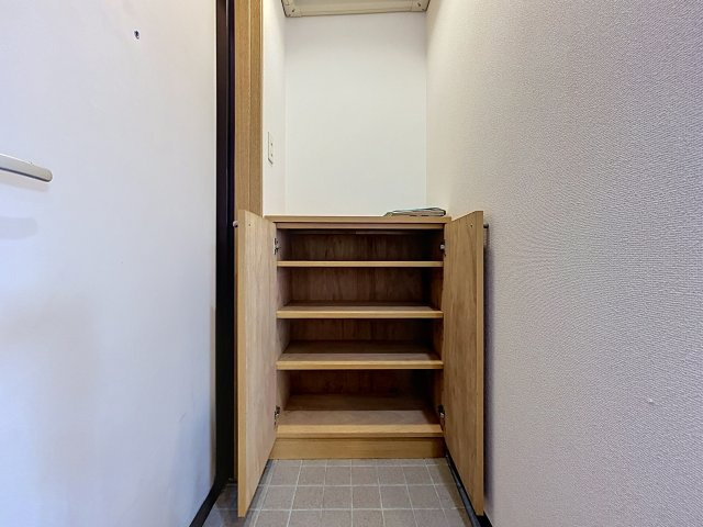 PLESANT Sumiyoshiの収納|靴箱があるので玄関がスッキリ整います