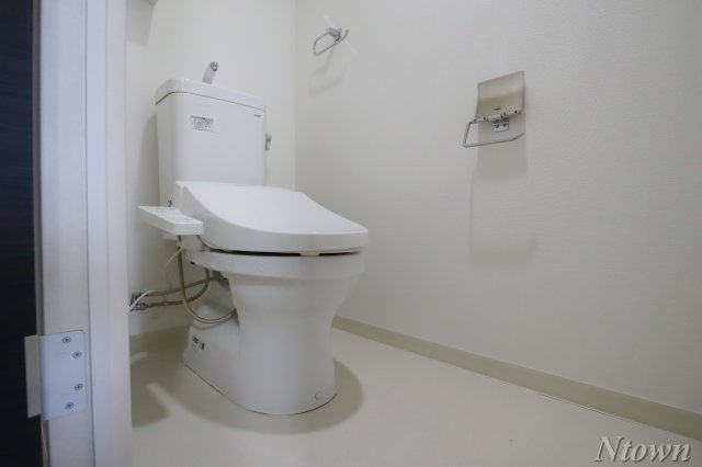 【トイレ】 | アーデルドルフ | シンプルで使いやすいトイレです