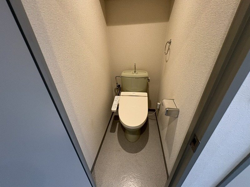 ウエストヒルズのトイレ|温水洗浄便座付きトイレ。バス・トイレ別で快適な清潔水回り