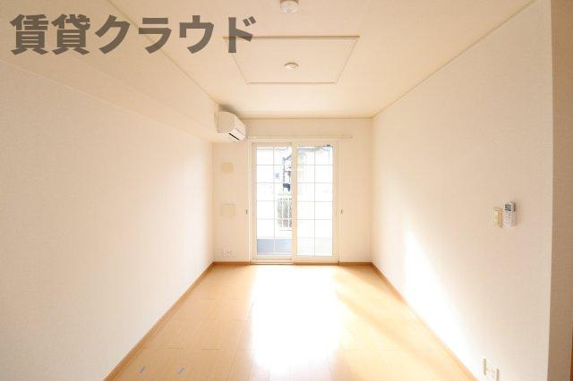 ヴァン・リュミエールの居間・リビング|ゆったり過ごせる居間です