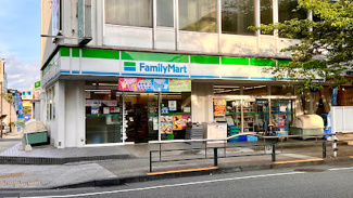 【周辺】 | 多摩市桜ヶ丘１丁目売地　ロケ地やイメージ地としても注目を集める住宅地 | ファミリーマート聖蹟桜ヶ丘店まで徒歩６分
