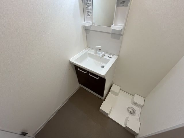 ジーメゾン大宮吉野町の独立洗面台