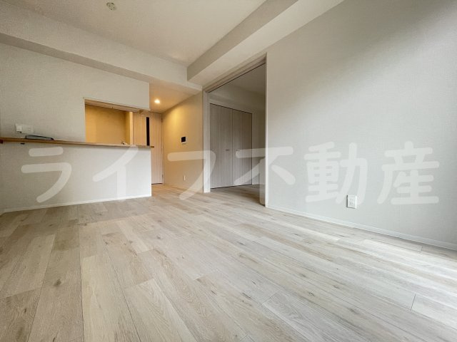Avenir新深江の居間・リビング|こちらの居間で趣味の時間をお楽しみください