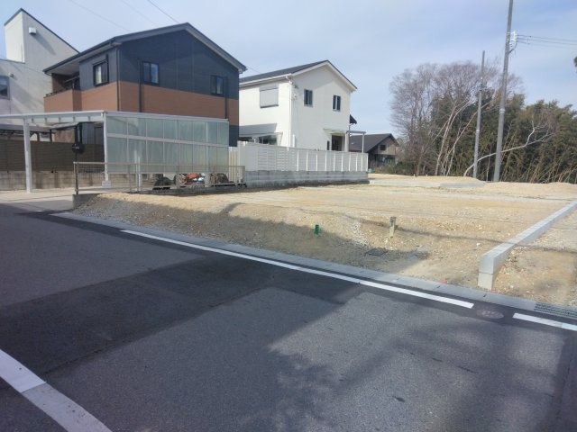 【トーヨーホーム売主/売土地】瀬戸市坂上町Ｖ A区画の前面道路含む現地写真|現地土地写真
