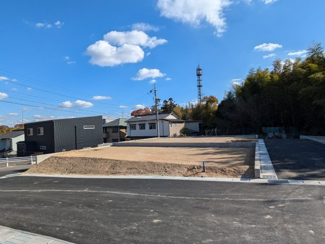 【トーヨーホーム売主/建築条件付売土地】東郷春木下鏡田　J区画の前面道路含む現地写真