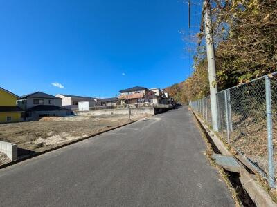 【トーヨーホーム売主/売土地】日進竹の山5丁目A区画の前面道路含む現地写真|現地（2025年12月）撮影
