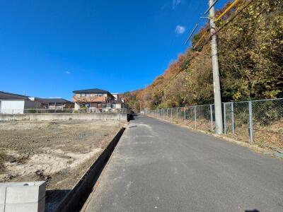 【トーヨーホーム売主/売土地】日進竹の山5丁目A区画の前面道路含む現地写真|現地（2025年12月）撮影