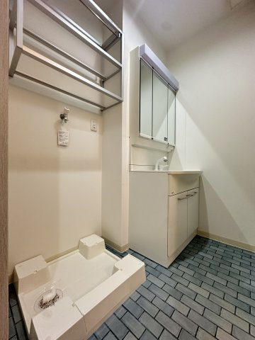 ラモーナ照ヶ丘Ⅱの洗面所