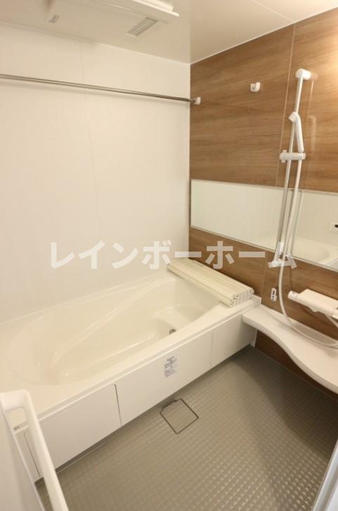 マノア・ロアの浴室|同施工会社。参考写真。現況優先。