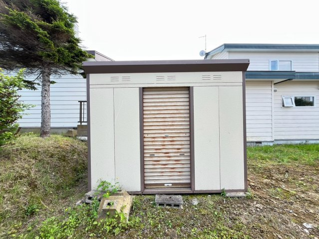 緑ケ岡5丁目　中古住宅の庭|物置